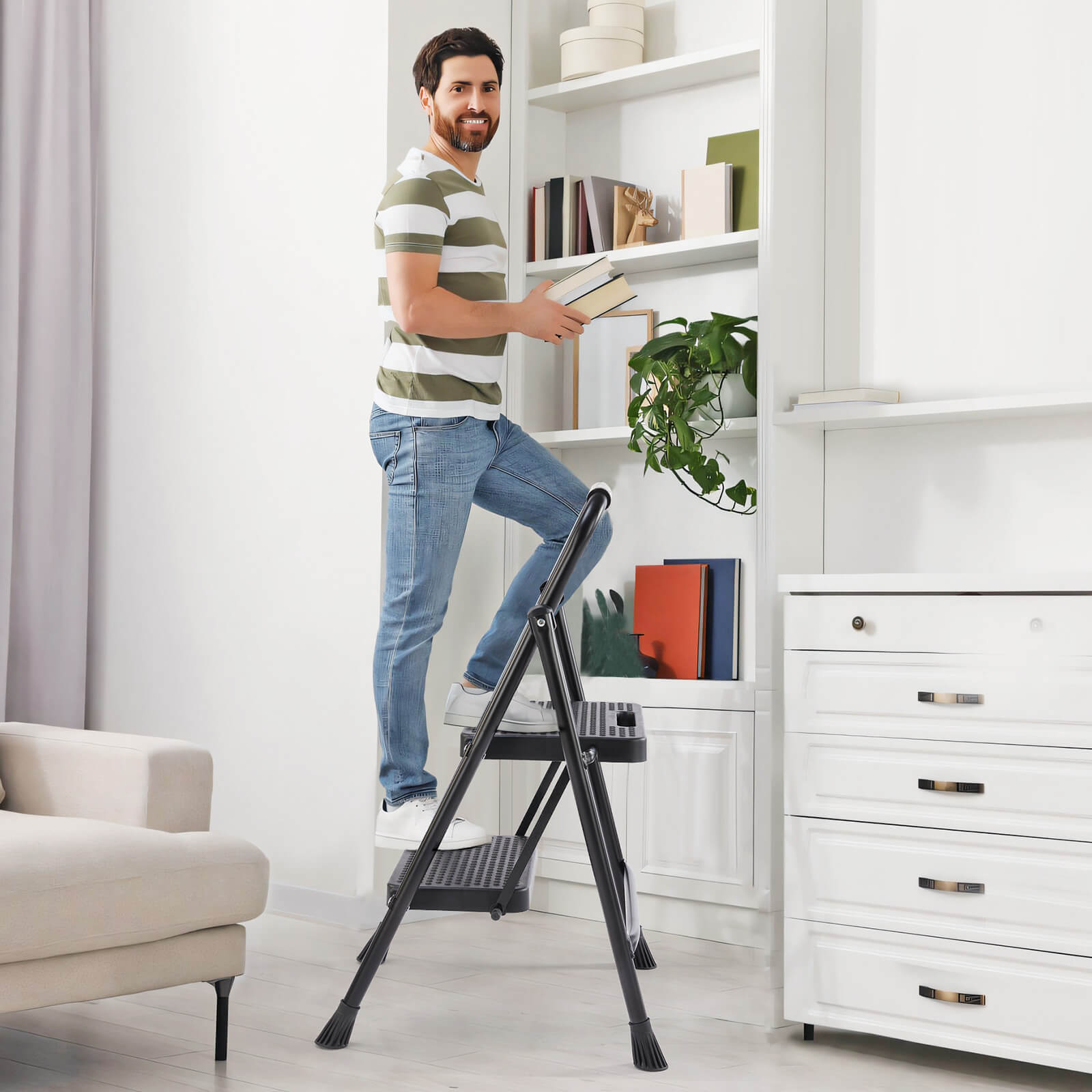 2-step non-slip ladder, 800 lbs Capacity, Foldable, For use in the home and outdoors, picking up and dropping off items